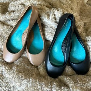 2 x Oka B. Baby doll flats.